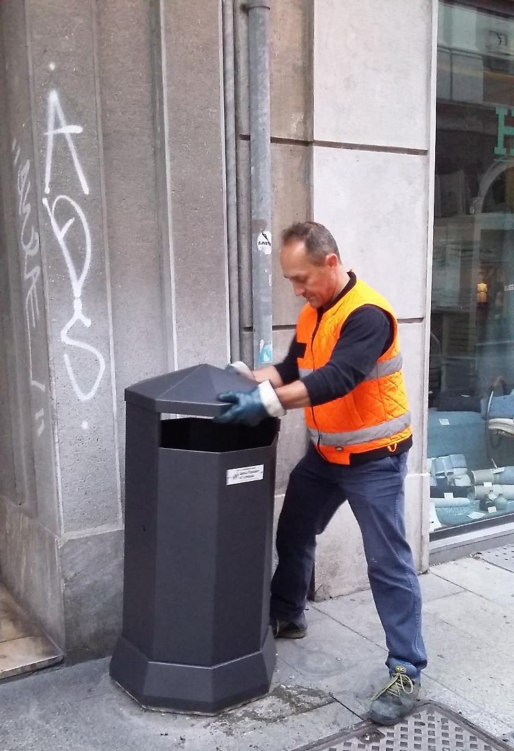Iniziata maxi operazione di restyling dei cestini porta rifiuti