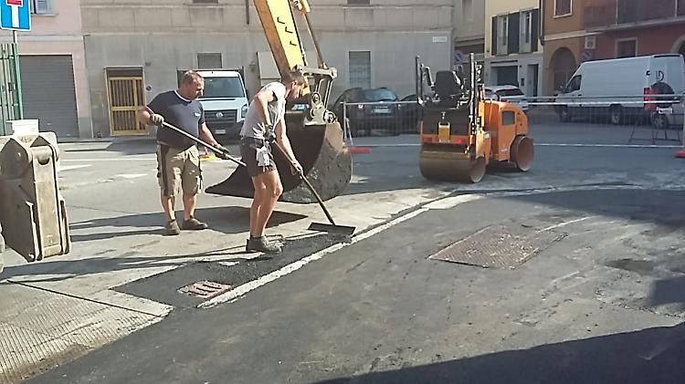 Via del Sale riaperta a senso unico