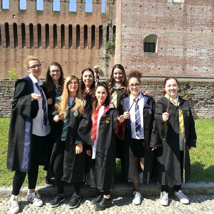Il borgo diventa magico con i piccoli Harry Potter