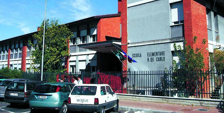 Bufera sulla nuova primaria. "Costi insostenibili per il Comune"