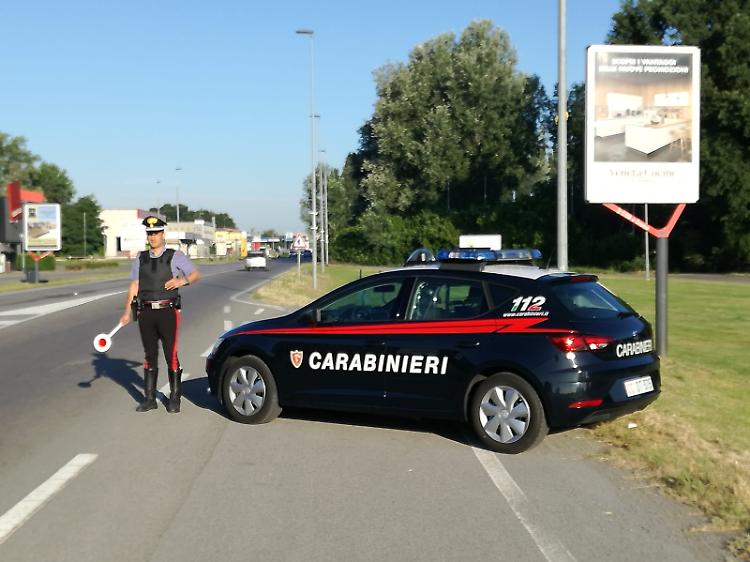 Latitante arrestato: 52enne preso mentre si aggirava tra le case