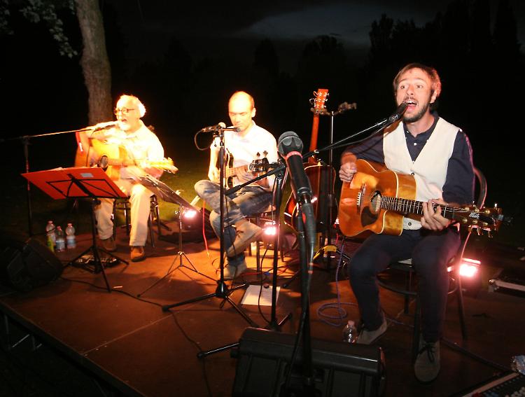 The Beatles Acoustic Trio, concerto benefico al Golf