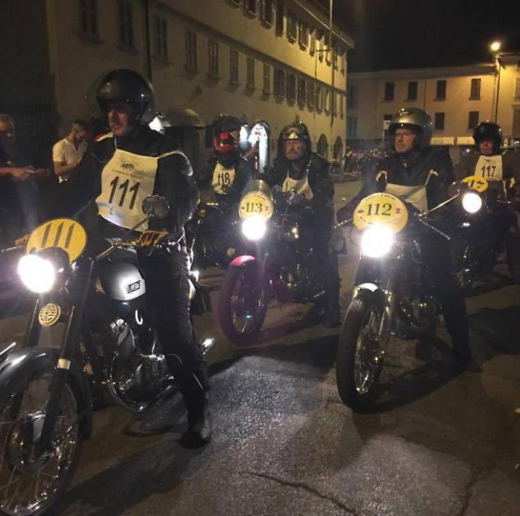 Moto, rombi e polemiche per la Milano-Taranto