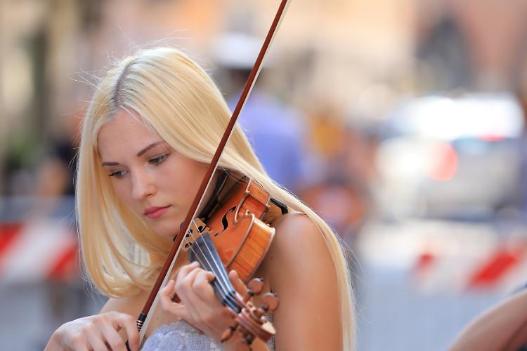 Concerto in corso Garibaldi della violinista Anastasiya Petryshak