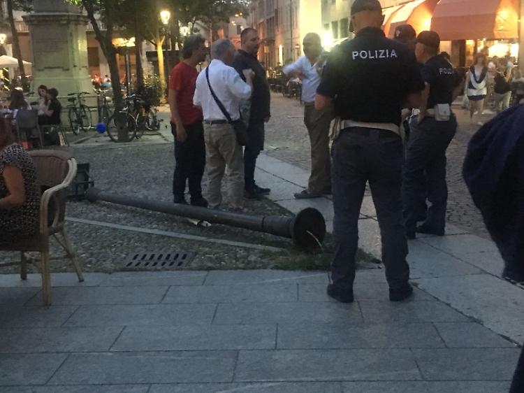 Cade palo della luce,  paura e allarme