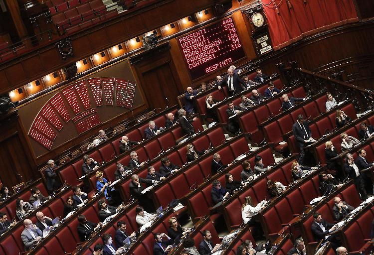 Vitalizi, è giro di vite: ecco i cremonesi ad assegno ridotto