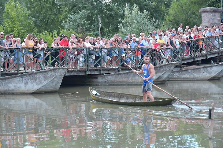 Il Palio alla contrada degli Argini