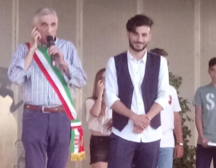 Si occupa dei famigliari malati, Roberto cittadino dell'anno