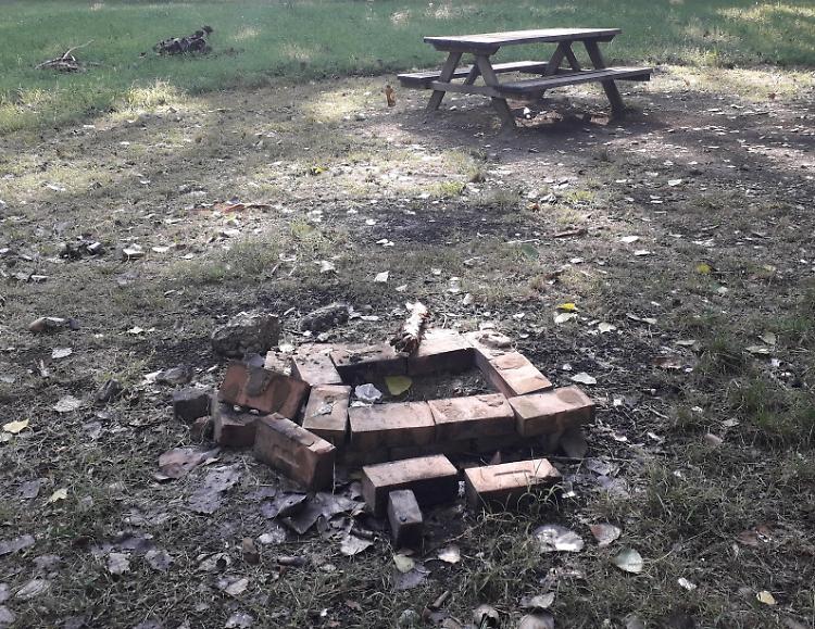 Parco Serio, barbeque in via Miglioli: rischio di incendi