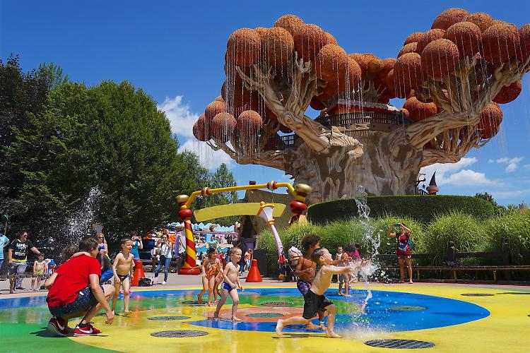 A Gardaland con il treno