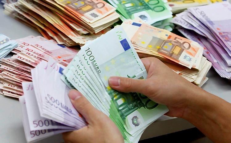 Lombardia: 1,2 miliardi le rimesse degli immigrati