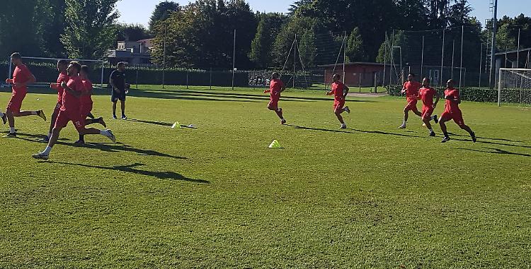 Cremonese, allenamento a porte chiuse: venerdì sera la sfida col Palermo