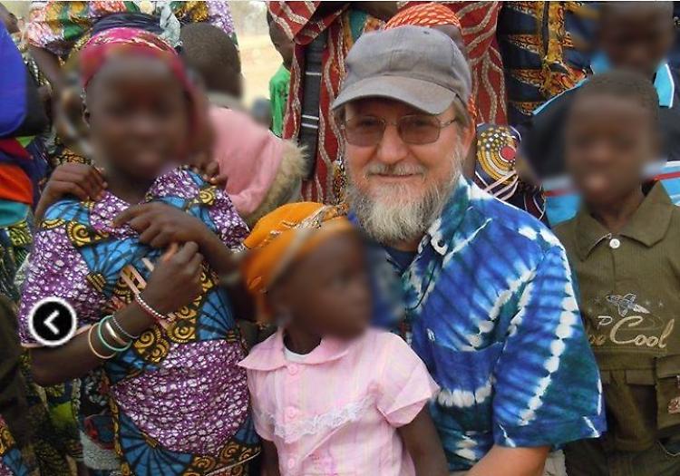 Missionario rapito: 'Speriamo di riabbracciare presto padre Maccalli'