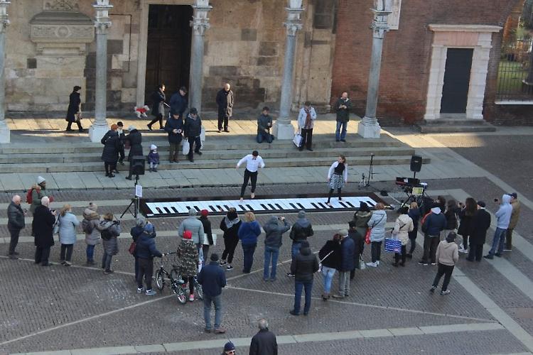 Torna Suonami! Piazza che vai, pianoforte che trovi