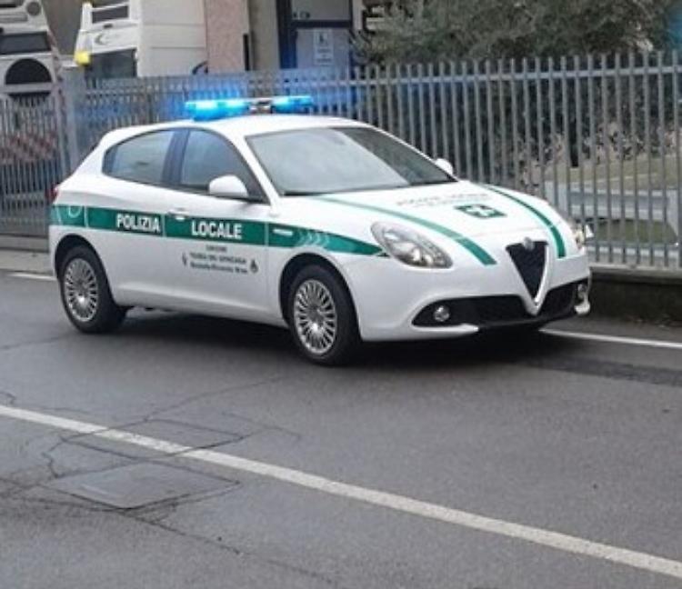 In scooter senza avere la patente, mega-multa