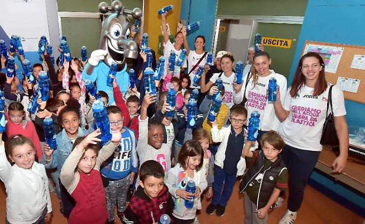 Ecosport, stop alla plastica con il nuovo Acqua Point