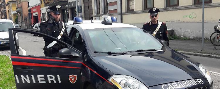 Feriti nella rissa al 'festino'. Fingono un'aggressione, smascherati