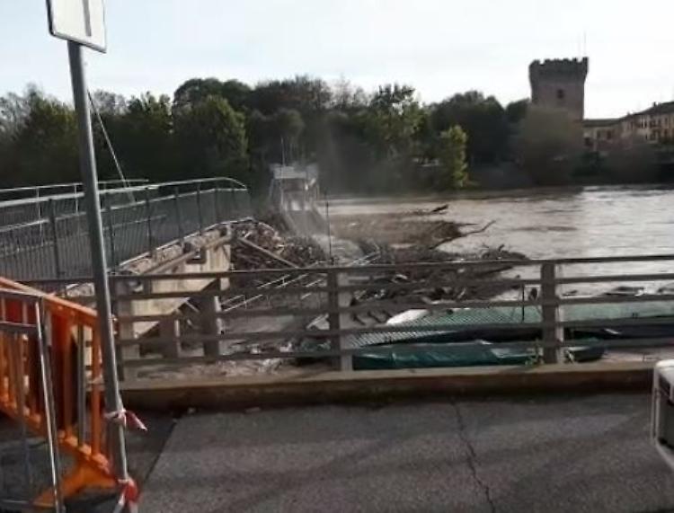 Ponte crollato, 