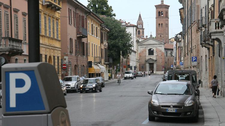 Sosta smart, Comune e Aem aprono ad altri gestori