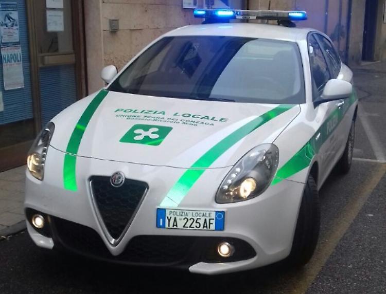 In moto senza patente e assicurazione