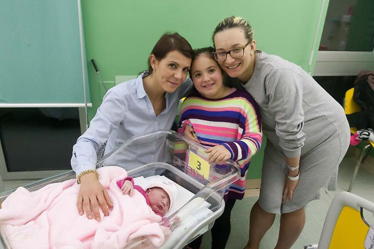 E' Nicole la prima arrivata nel 2019