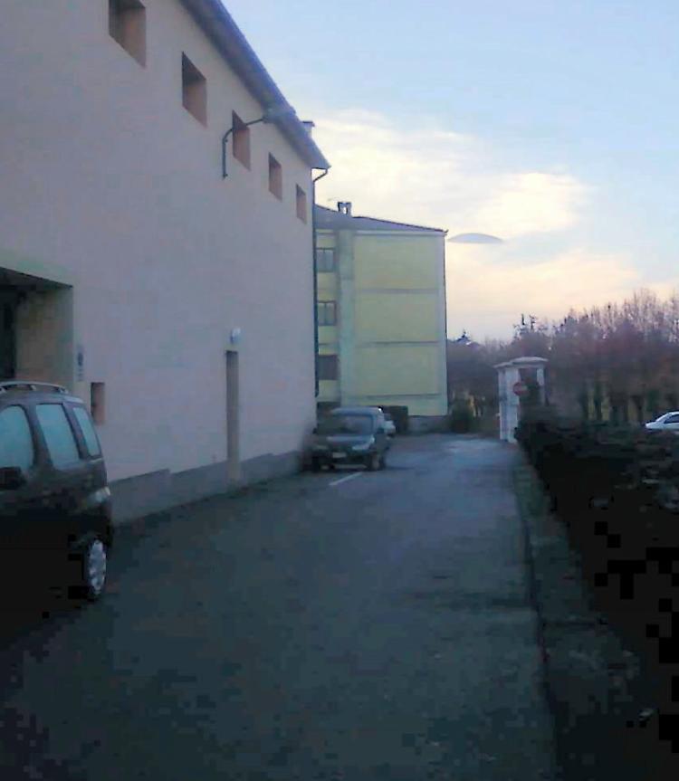 Gli ‘Ufo’ sul borgo, l’avvistamento in centro 