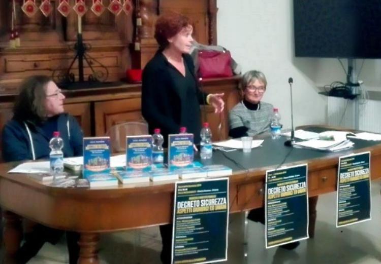 Decreto sicurezza: «Pronti a denunciare  il sindaco»