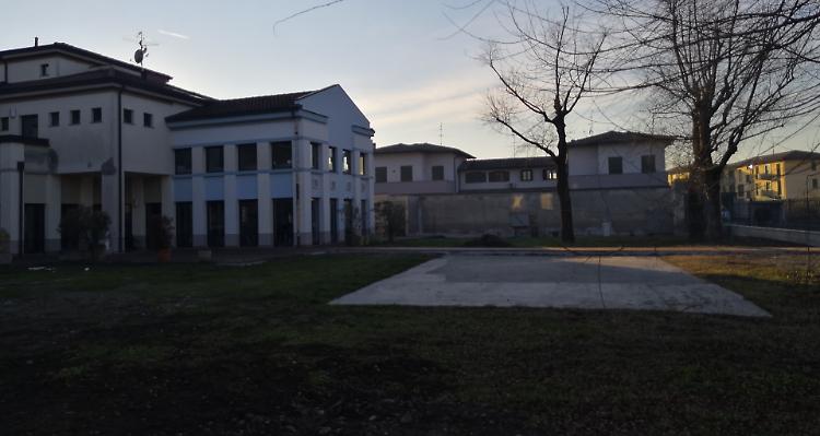 Nel centro sociale arriva anche un parco giochi