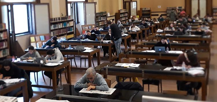 Biblioteca statale, poco personale e servizi a rischio