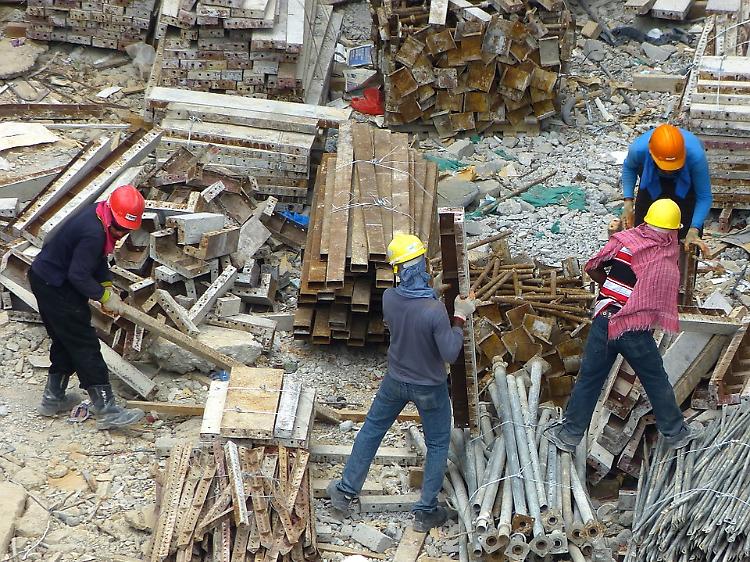 Piccoli cantieri, piano speciale: ecco 5 milioni per 111 comuni