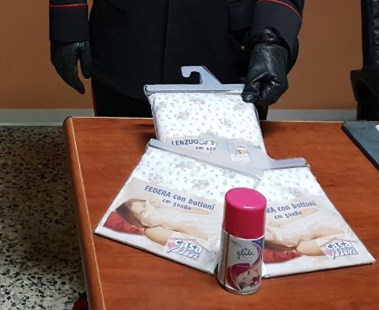 Tentato furto al market, denunciata 56enne
