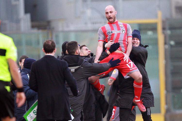 La Cremonese affonda la capolista: Palermo battuto 2-0