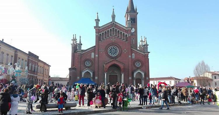 Carri e maschere, il Carnevale è subito uno spettacolo