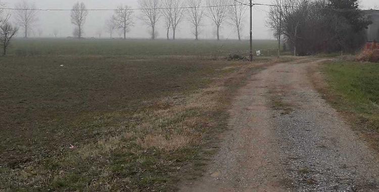 Pneumatici e rifiuti abbandonati e bruciati: ora le fototrappole