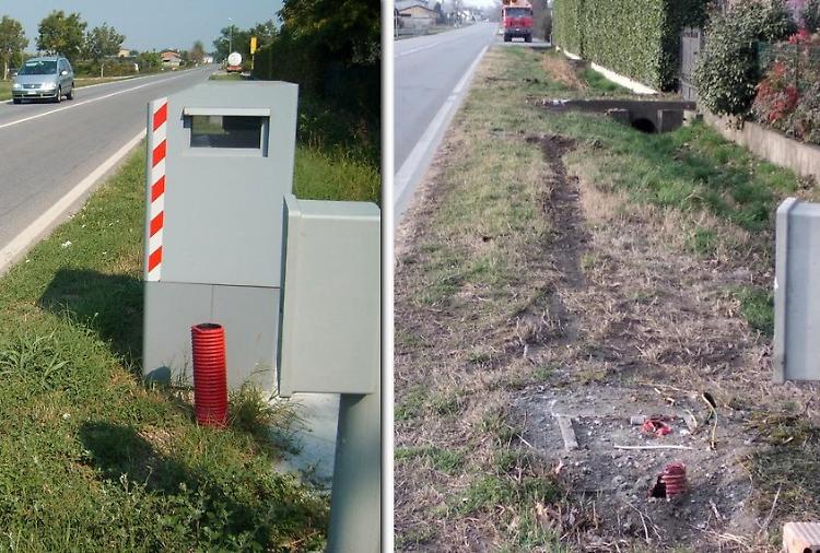 Veicolo distrugge l'autovelox a Gallignano