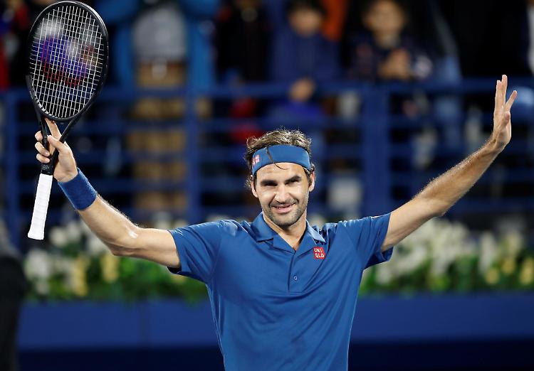 Tennis: trionfo a Dubai, quota 100 per Federer
