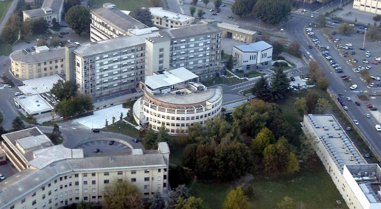 Prognosi per il 18enne, dopo il fuori strada è peggiorato
