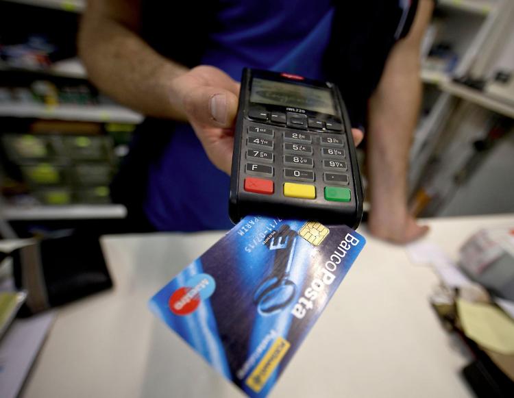 Connessione in tilt: posta, banca, ditte e privati senza internet