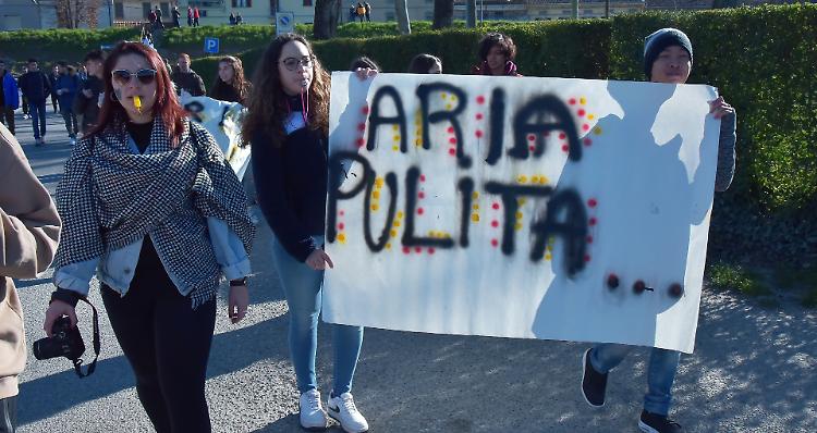 L’Ora della Terra, studenti di nuovo in piazza