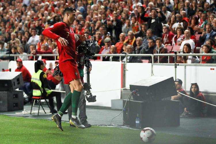 Cristiano Ronaldo, lesione modesta: domani sarà a Torino