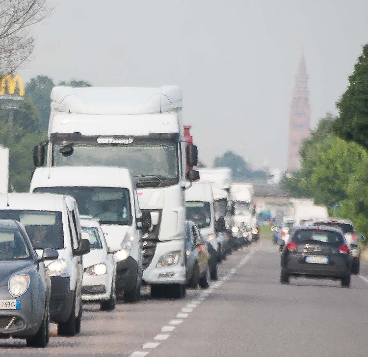 Mobilità, Cremona maglia in nera