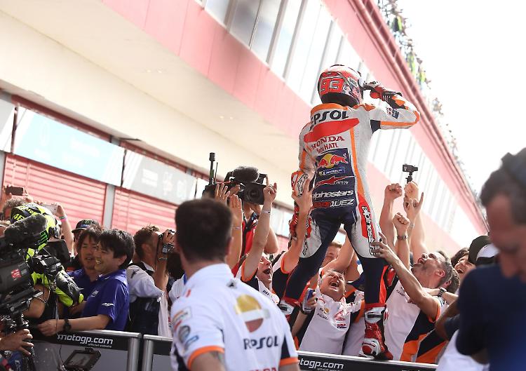 MotoGp, Marquez vince in Argentina 