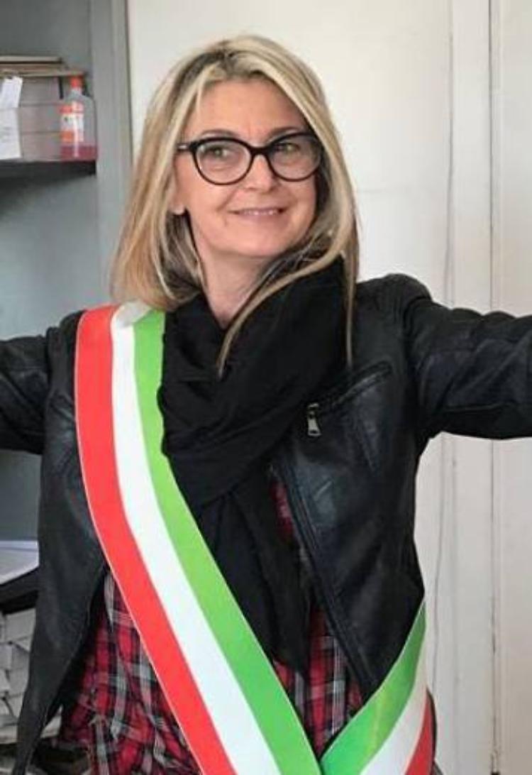«Amiche, vi sposo io»