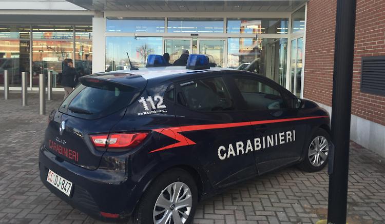 Esibizionista, a Castelvetro incastrato il maniaco dei bar