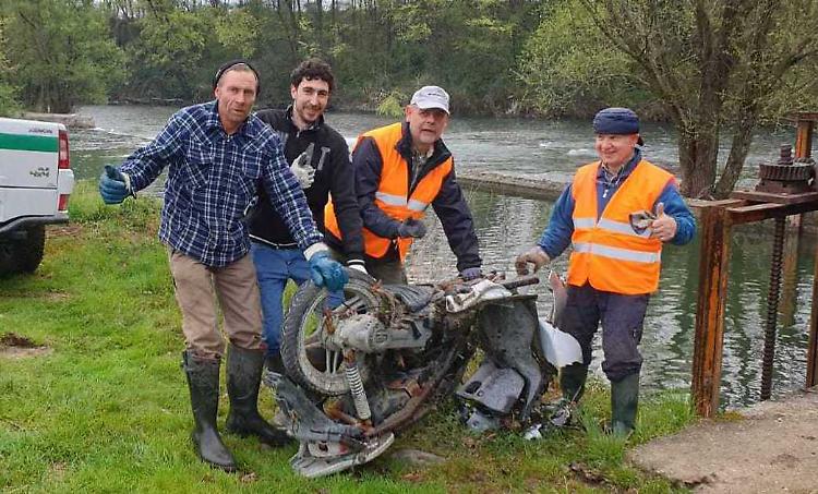 Volontari in azione. Raccolti 50 quintali di rifiuti