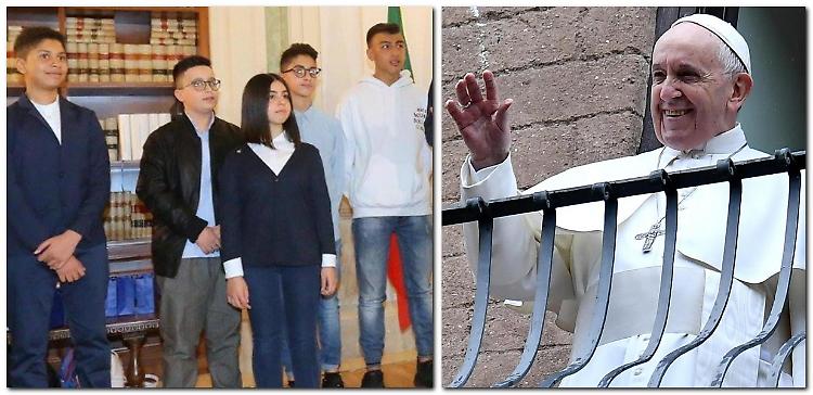 Bus dirottato, alunni dal Papa
