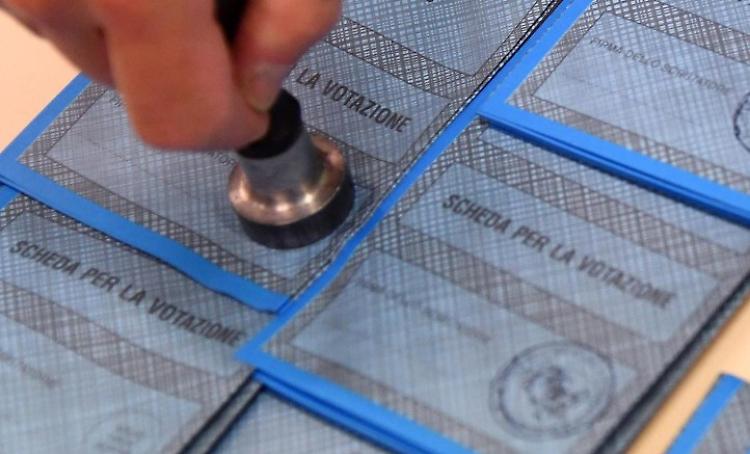 Elezioni: inserto speciale. Domani su La Provincia tutti i candidati Comune per Comune