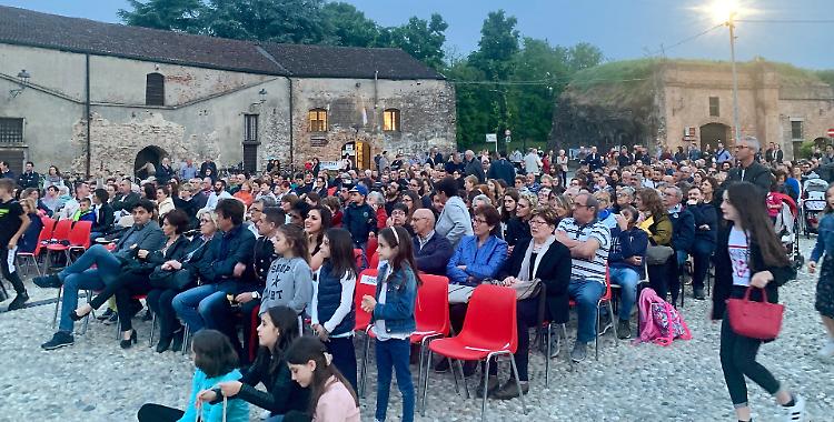 In piazza per una Tre giorni di festa