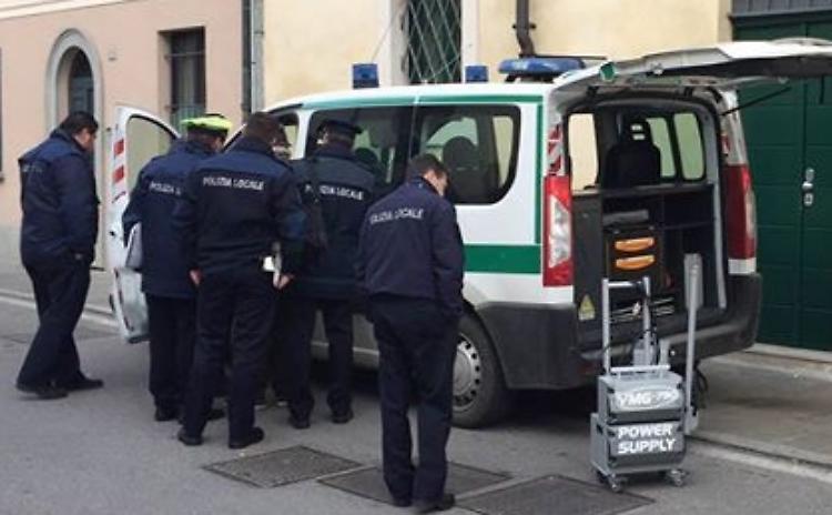Orzinuovi, alcolici ai minori. Sigilli al bar in piazza