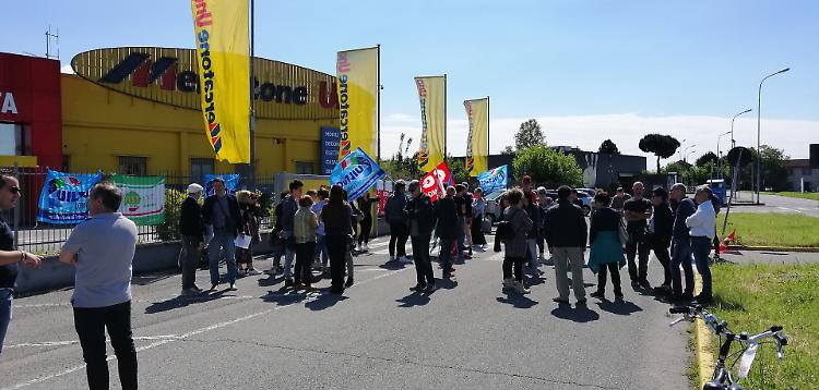 Mercatone Uno, ipotesi bancarotta